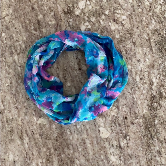 Scarf - Picture 2 of 2